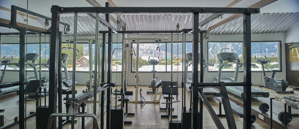 Club Mahindra Snowpeaks Resorts