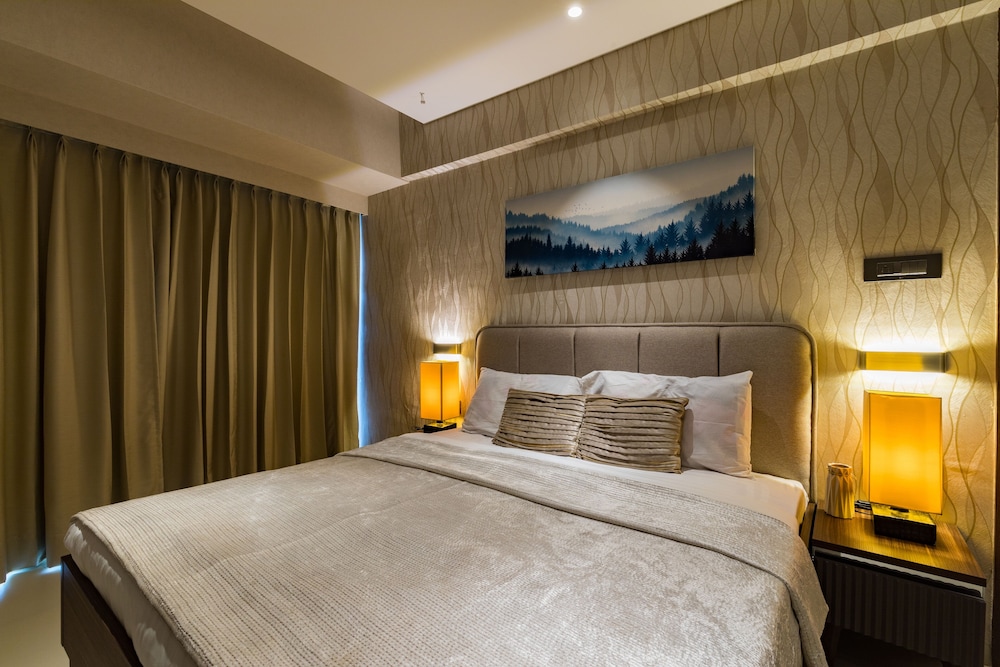 AR Suites Jewels Royale-Koregaon Park NX