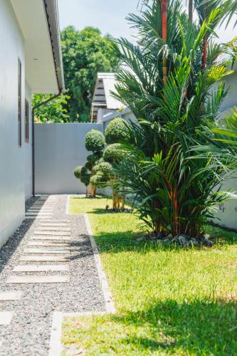 Bangtao Boutique Villa