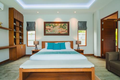 Bangtao Boutique Villa