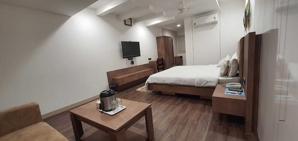 Hotel Ambassador
