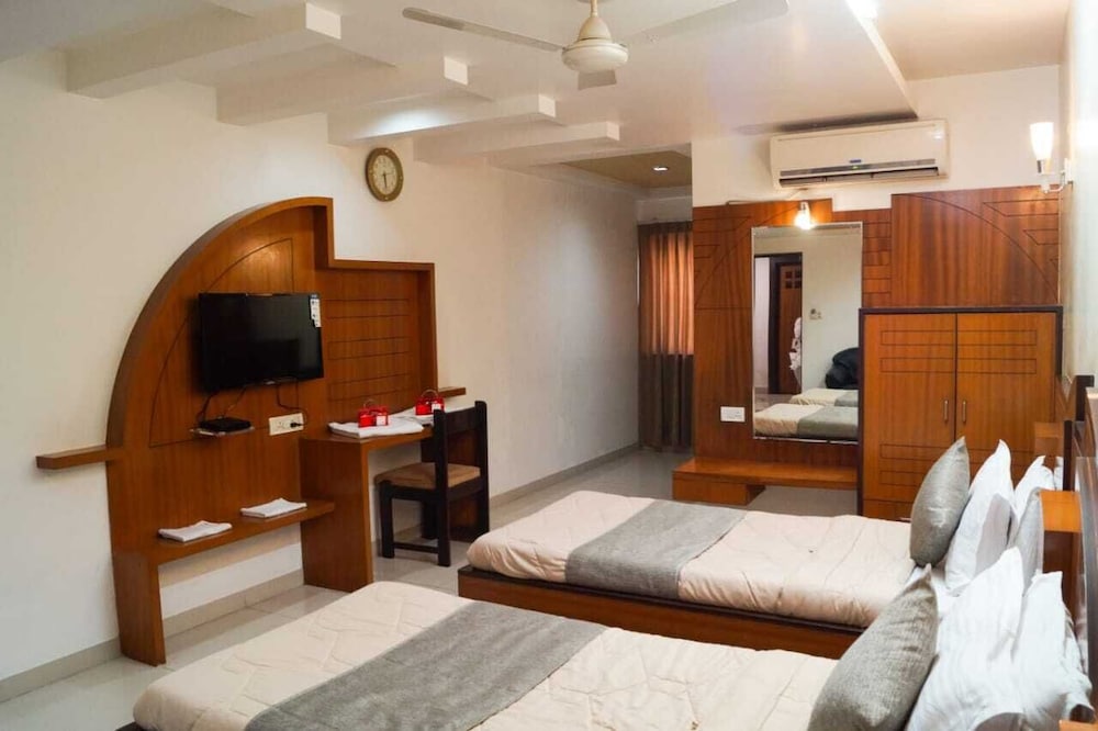 Hotel Ambassador