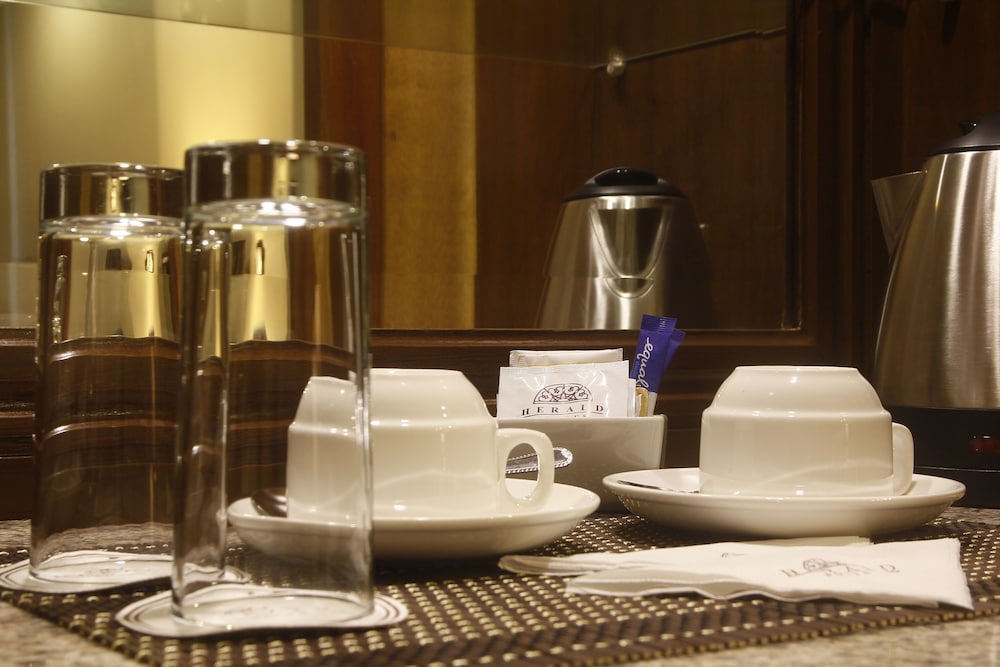 Herald Suites Polaris