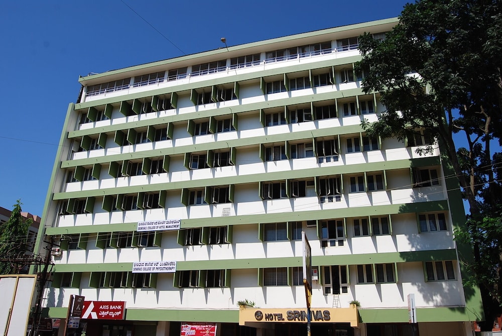 Hotel Srinivas