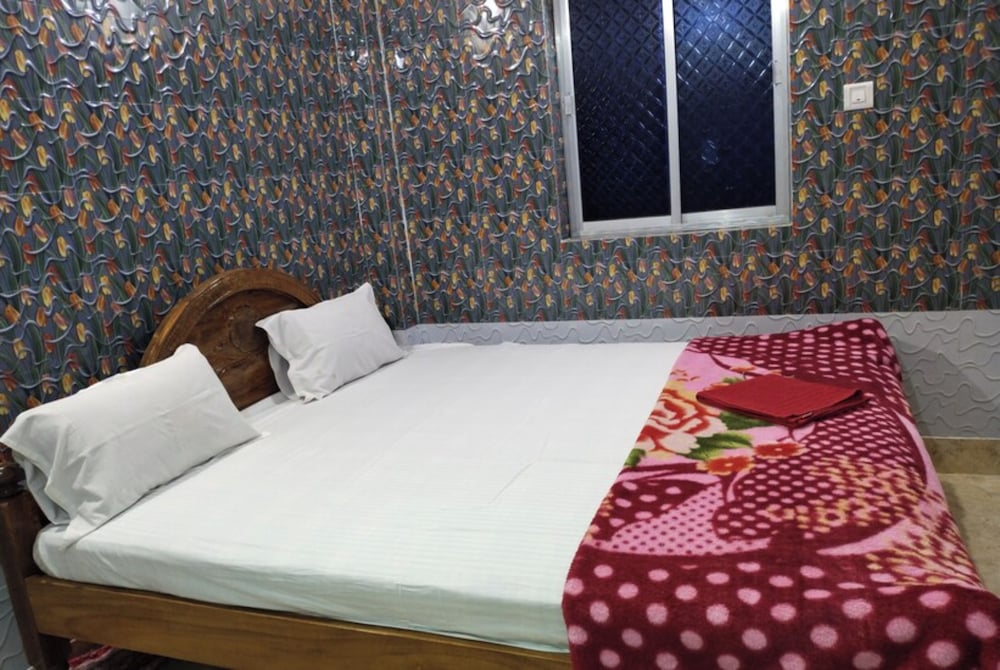 Goroomgo Ray Home Stay Puri