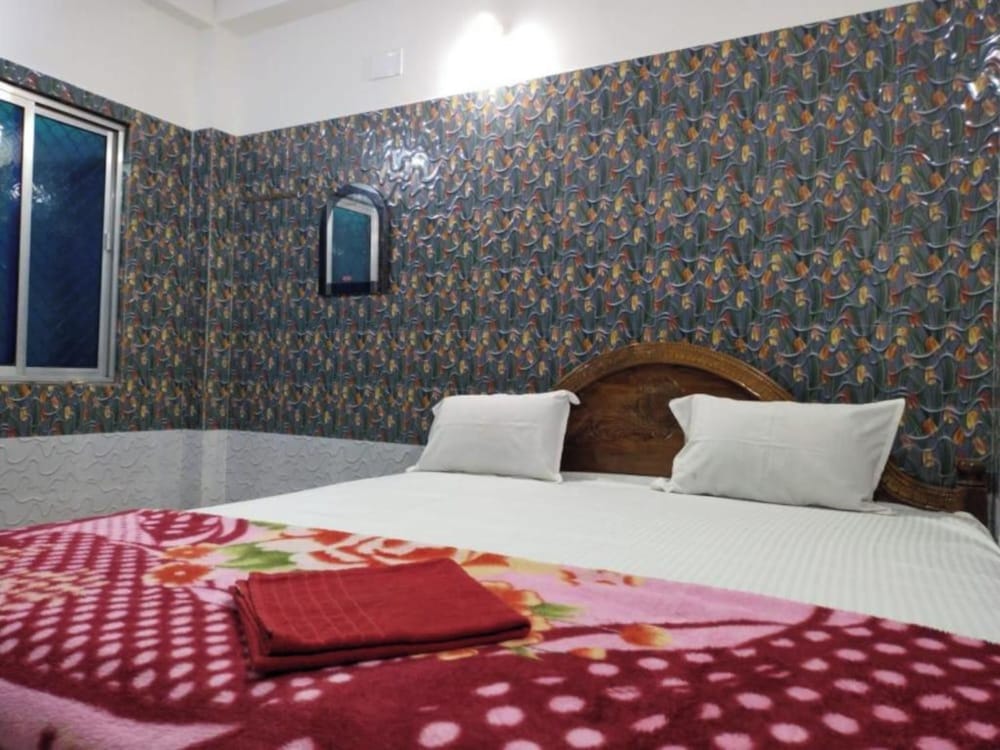 Goroomgo Ray Home Stay Puri