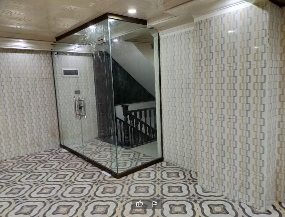 Shagufta Hotel Murree