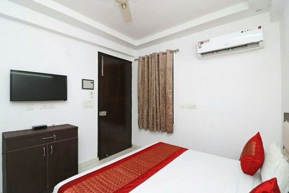 Hotel Avalon Palace By GRB