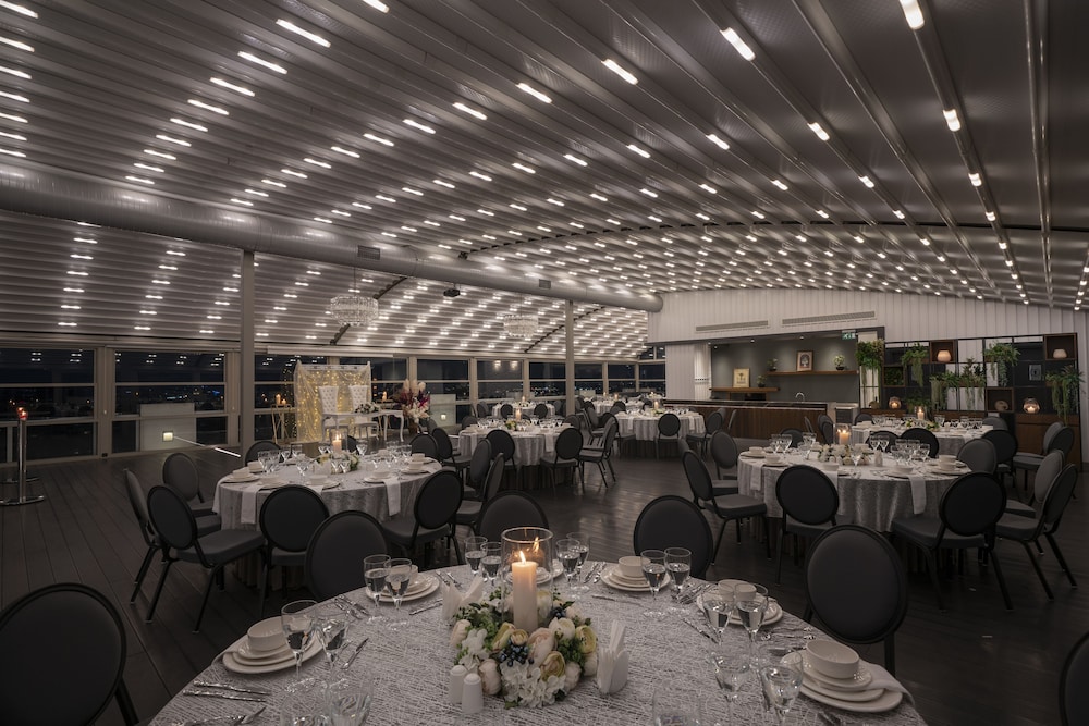 Ramada Encore by Wyndham Istanbul Bayrampasa