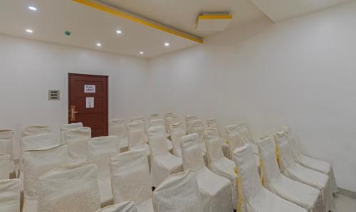 Treebo Premium Palmyra Milford, 2 Km From Alleppey Beach