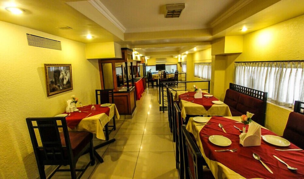 Hotel Sovereign Grand