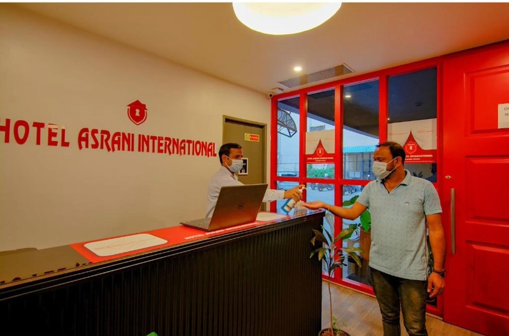 Hotel Asrani International