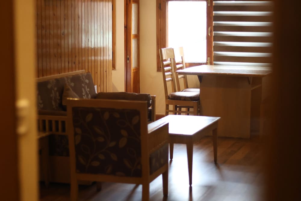  Hotel Willow Banks Shimla