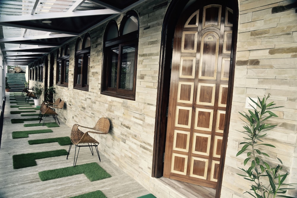  Hotel Willow Banks Shimla