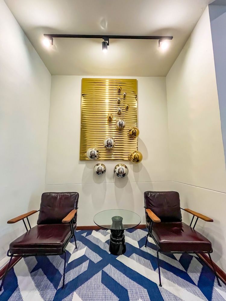 SureStay by Best Western Iconic Ari-Jatujak