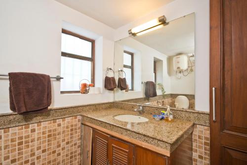 Trendy Bed and Breakfast and Service Apartments