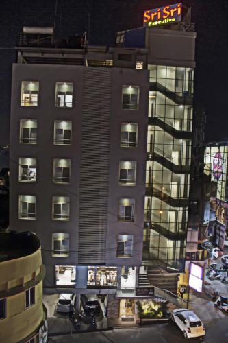 Sri Sri Executive Lodging & Hotel, Kolhapur