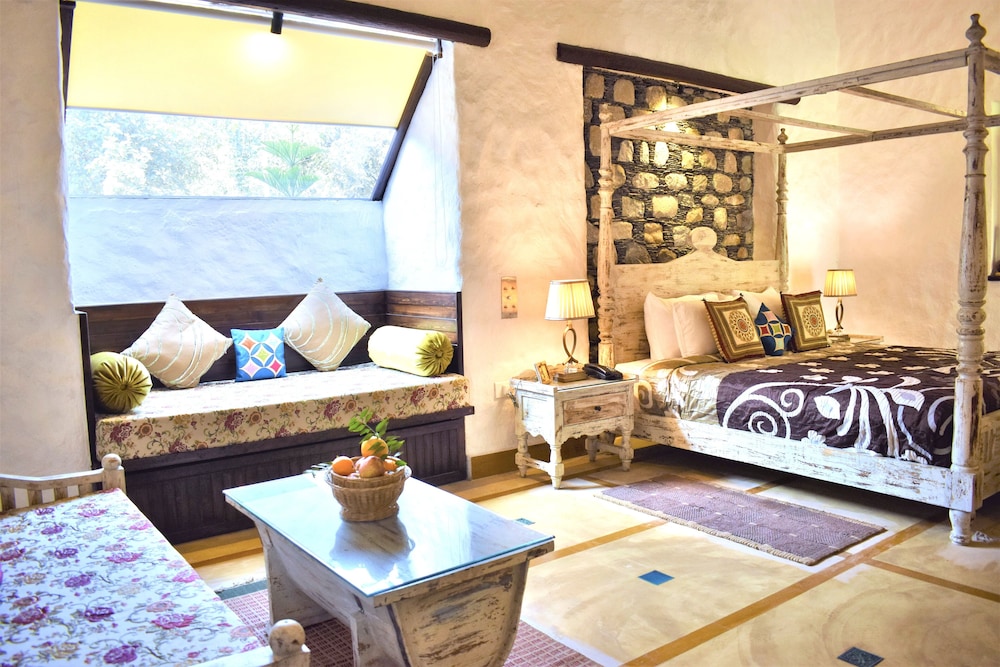 Paatlidun Safari Lodge, Corbett