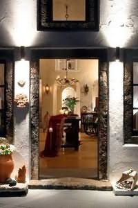Altana Traditional Houses and Suites