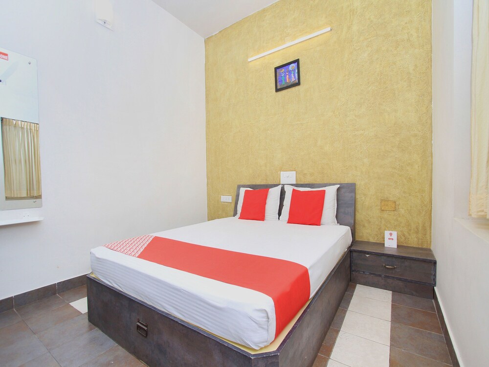 OYO 12746 Hotel Sapthagiri Nest