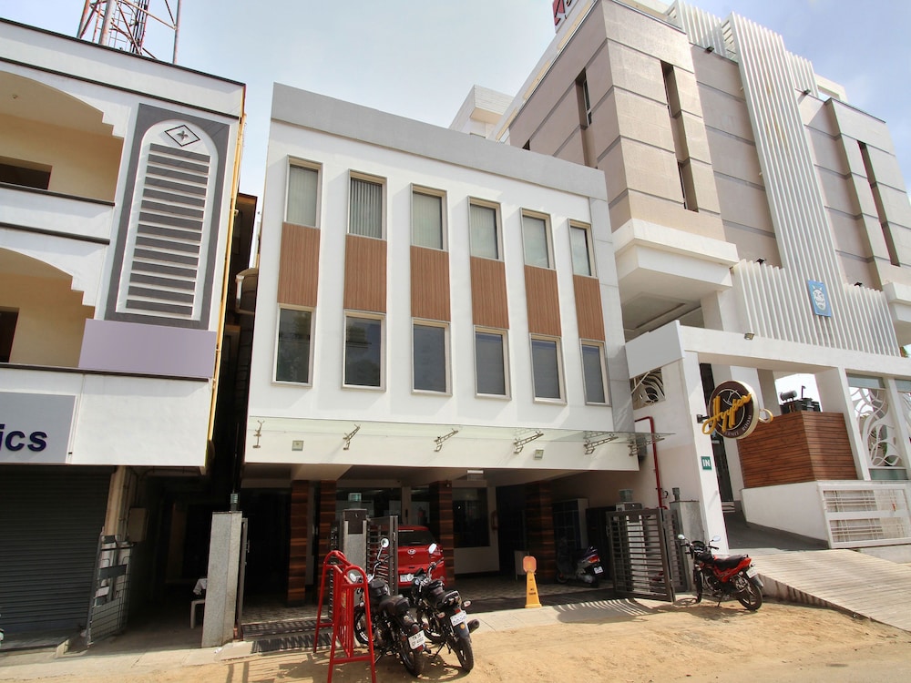 OYO 12746 Hotel Sapthagiri Nest