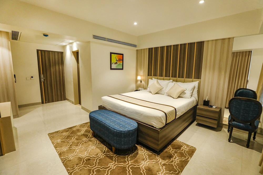 FabHotel Prime The Thane Club