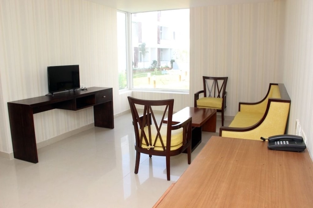Saaral Resort Courtallam