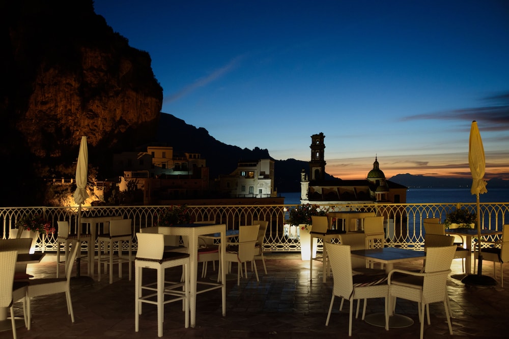 Palazzo Ferraioli Hotel & Wellness Center