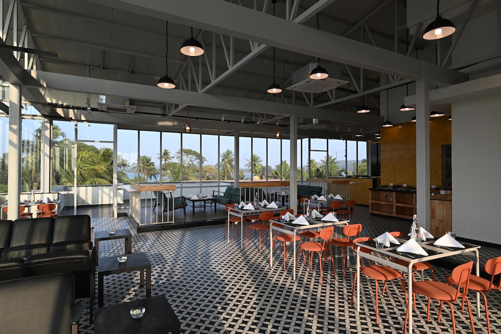 Bedzzz Xclusiv, Morjim By Leisure Hotels