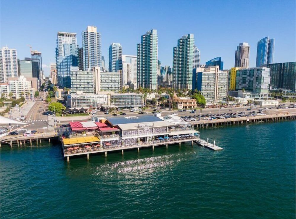 Wyndham San Diego Bayside