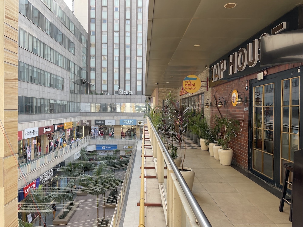 Holiday Inn Express Gurugram Sector 50, an IHG Hotel