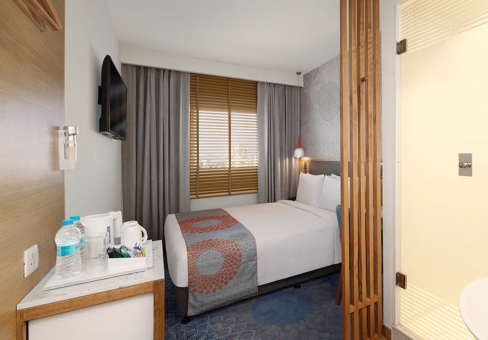 Holiday Inn Express Gurugram Sector 50, an IHG Hotel