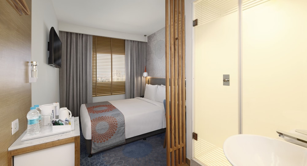 Holiday Inn Express Gurugram Sector 50, an IHG Hotel