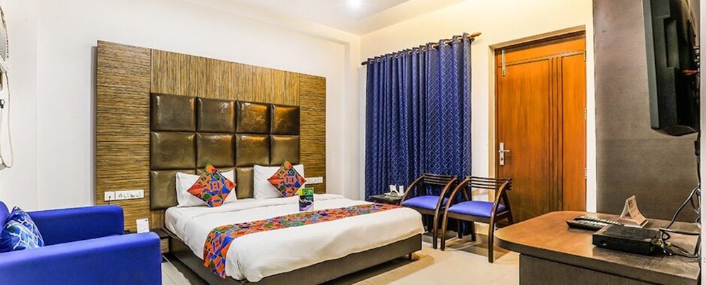 FabHotel The Residency