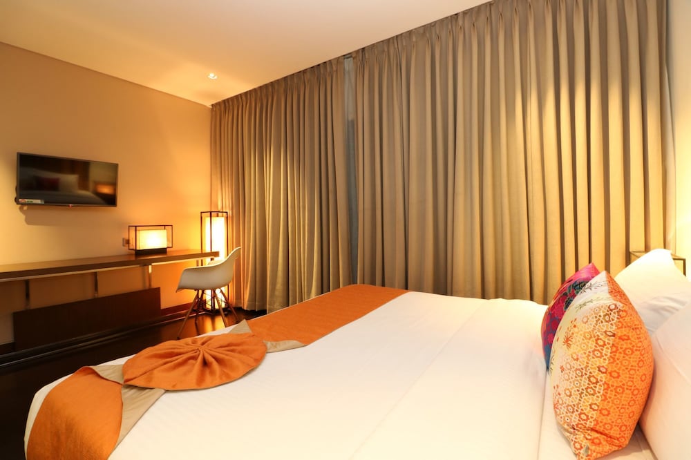 Hotel Gallery 67