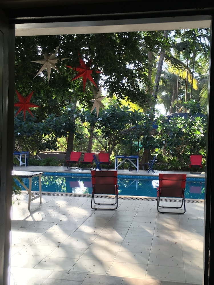 Mango Beach Villas Kihim Alibaug