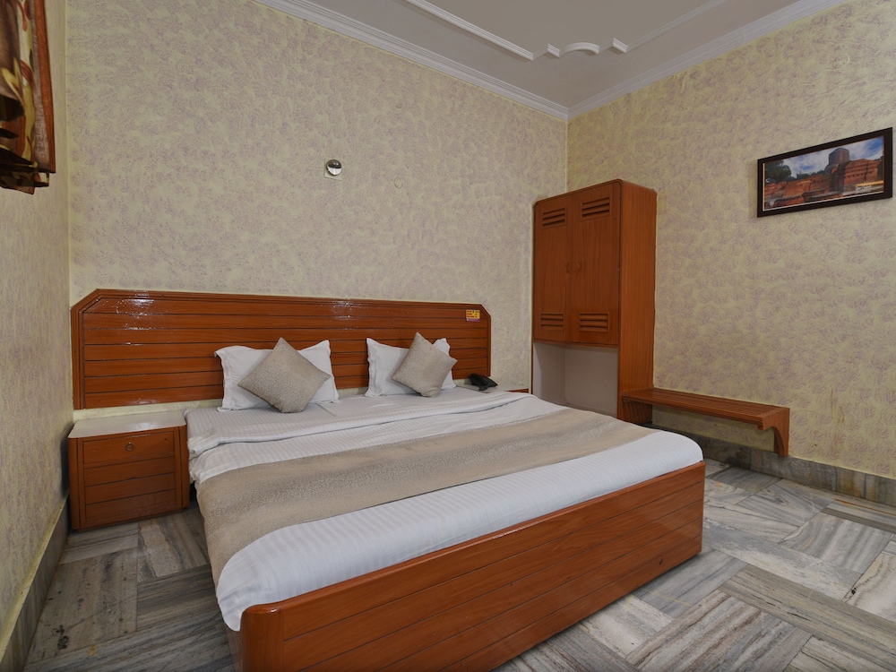 Hotel Padmini International