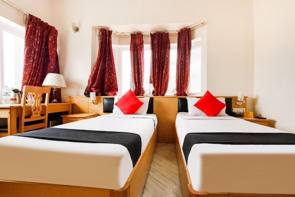 Hotel Raj