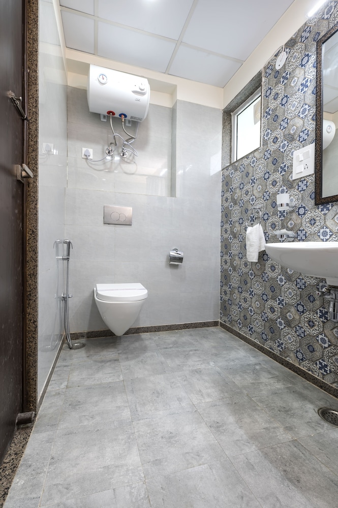 Palm Stay - Studios & Rooms
