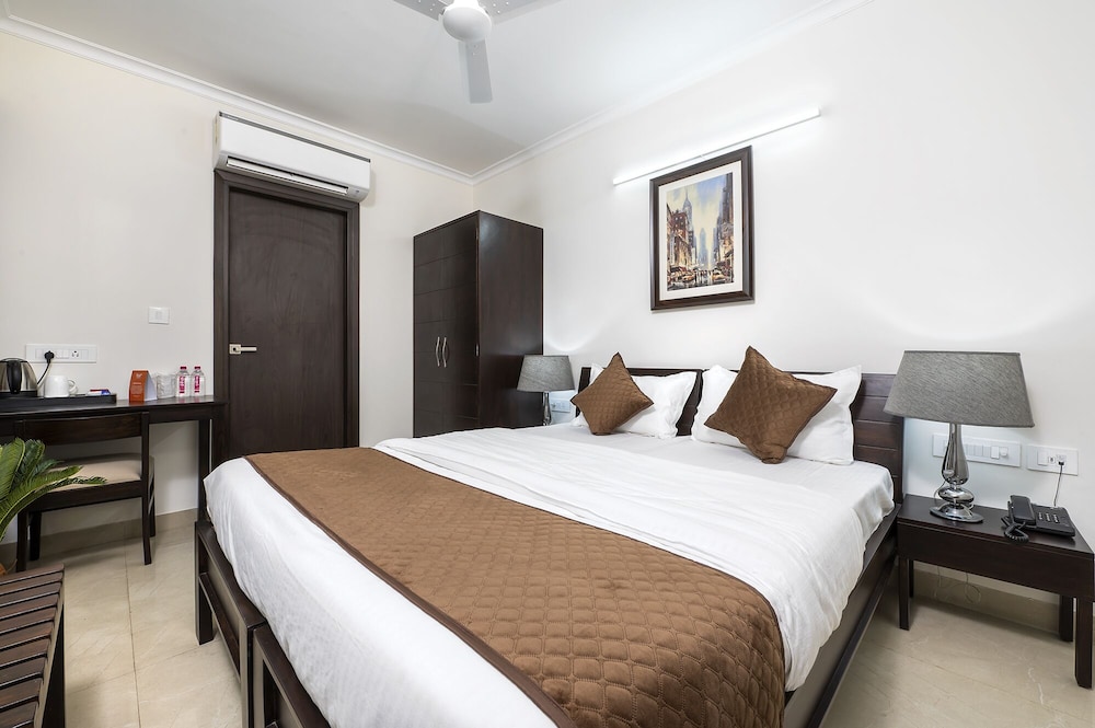 Palm Stay - Studios & Rooms