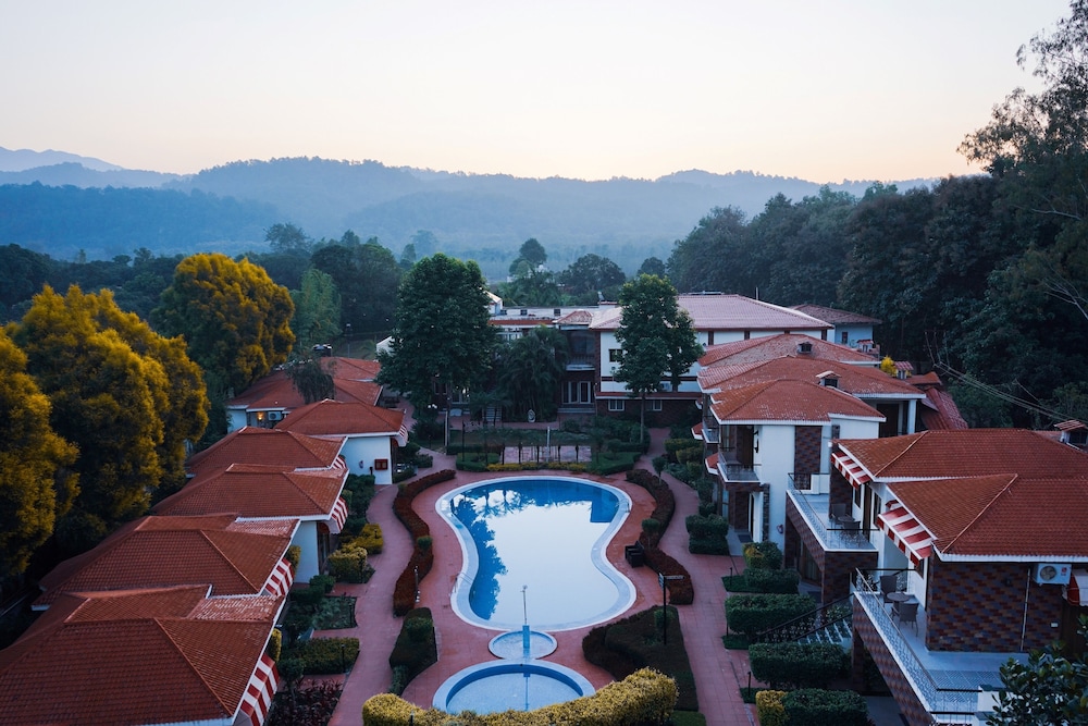 Country Inn Tarika Riverside Resort