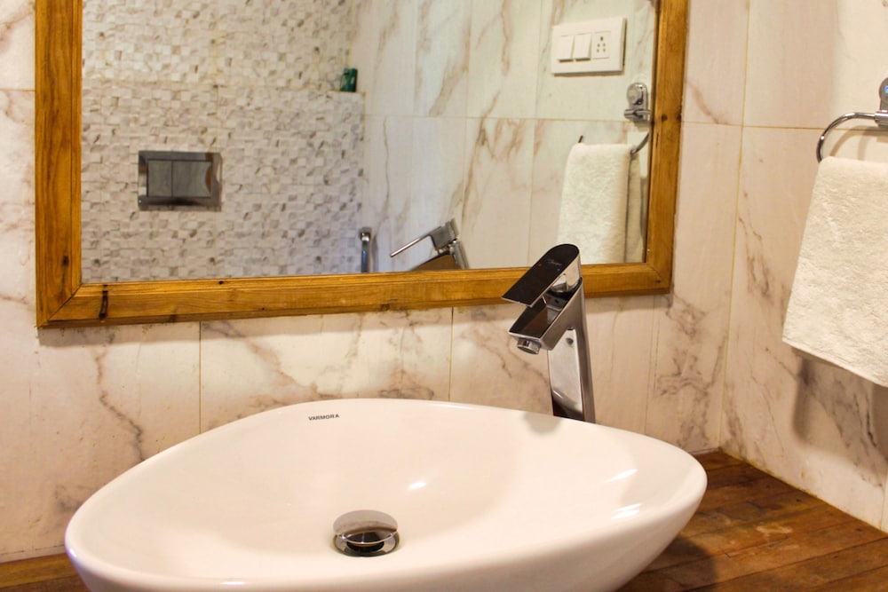 WoodVista Cottages | Secluded Mountain Stay