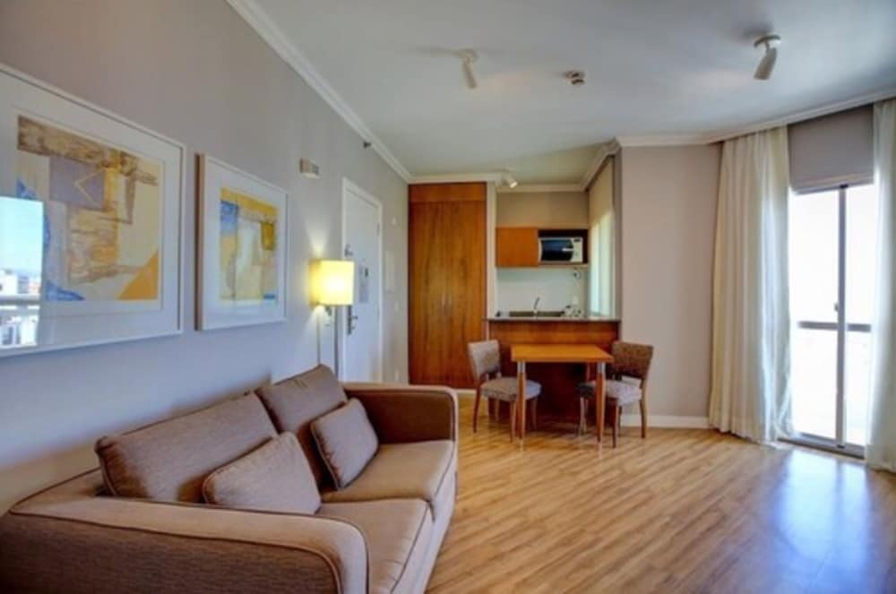 Roomo Bela Cintra Residencial