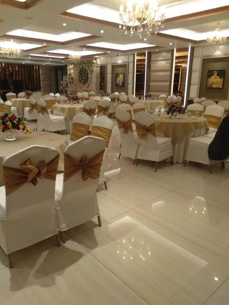 Hotel Aagaaz for Luxury Stay & Celebration