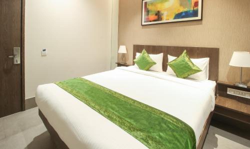 Treebo Elite Residency - 2 kms from Railway station