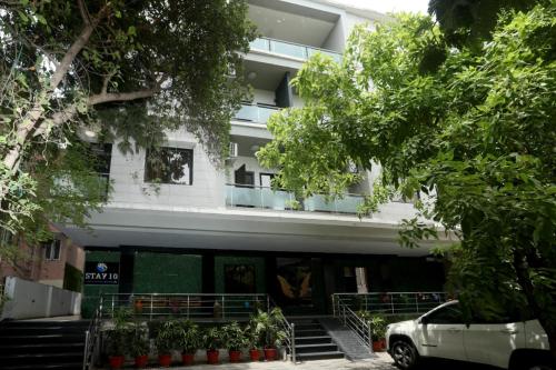 STAY 10 Luxury Apartments