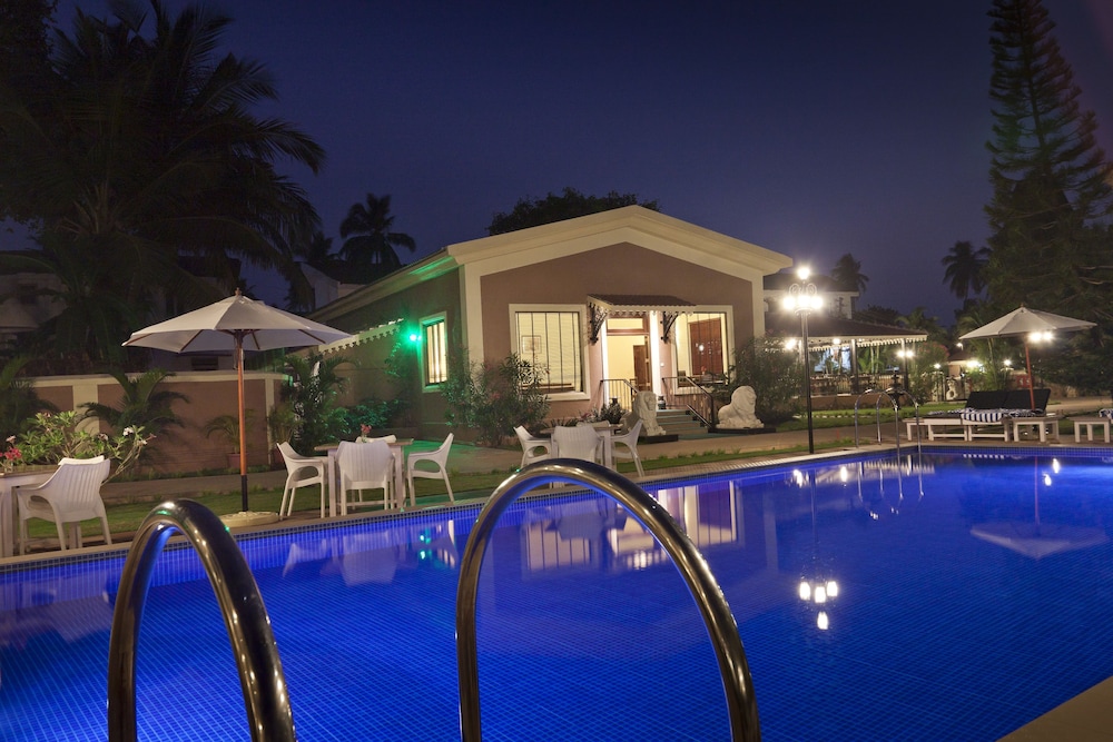 De Mandarin Beach Resort Suites and Villas