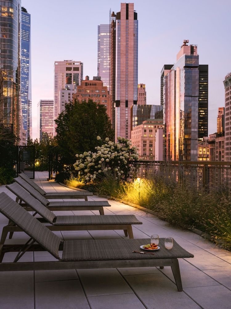 Sonder by Marriott Bonvoy Battery Park Apartments Financial District