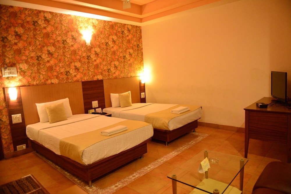 OYO Premium Muncipal Garden Margao