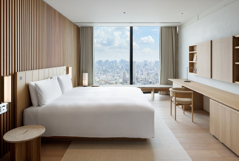 BELLUSTAR TOKYO, A Pan Pacific Hotel